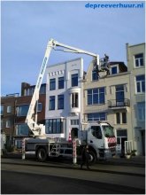RVS pijp in schoorsteen trekken