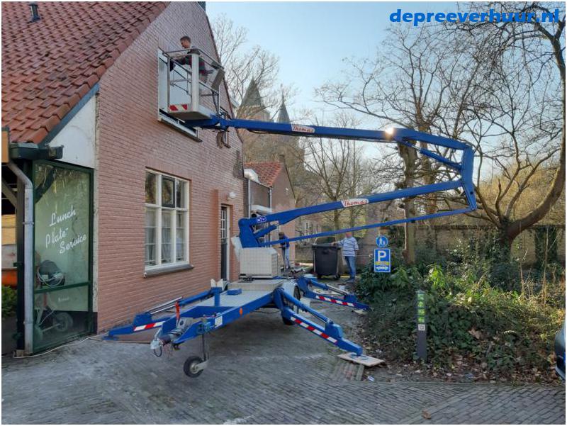 Kniktelescoop aanhangerhoogwerker 15 meter