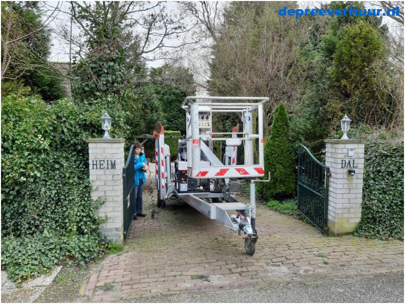 Kniktelescoop aanhanger hoogwerker 21 meter