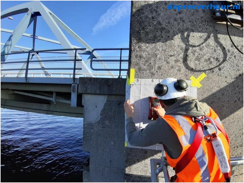 Betonmeting draaibrug Sluiskil met laagwerker