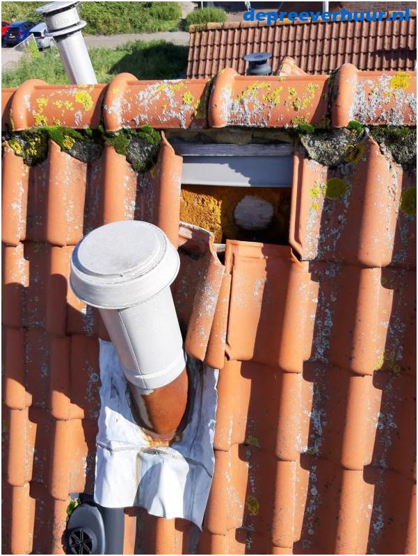Lekkage door verschoven dakpan