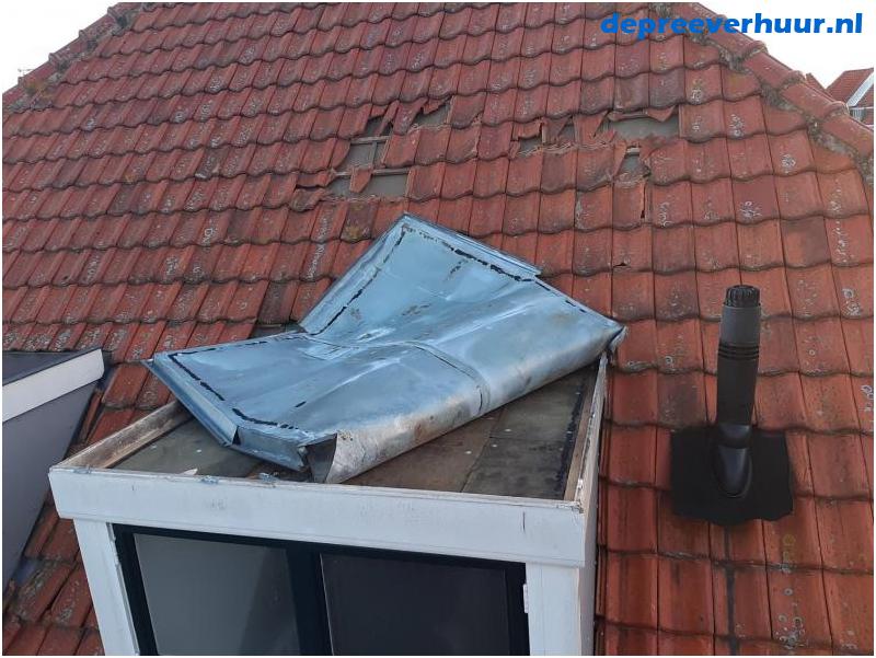 Lekkage door weggewaaid zinken dak