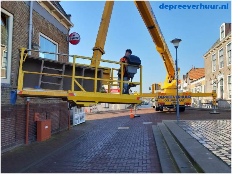 Verhuizen kast door dakkapel