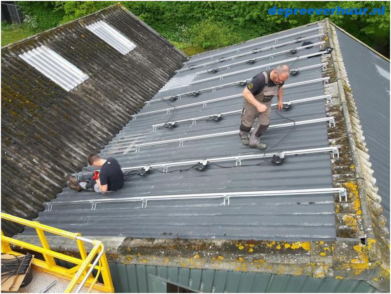 Montage onderconstructie zonnepanelen