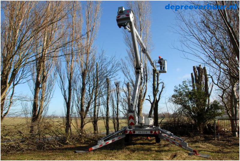 Kniktelescoop aanhanger hoogwerker 21 meter