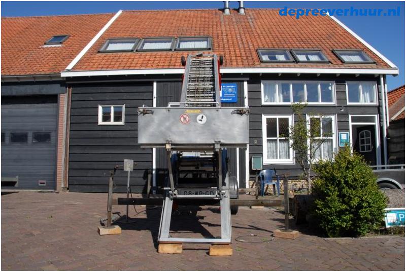 Verhuislift / pannenlift 24 meter