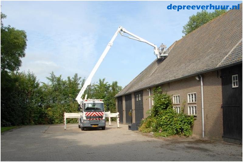 Vrachtwagenhoogwerker huren