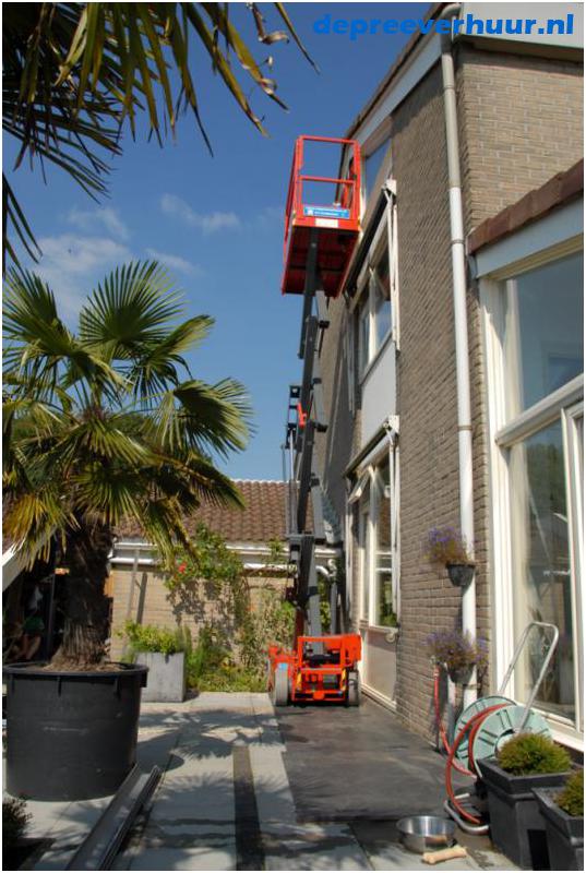 Schaarlift op kunststof rijplaten Goes