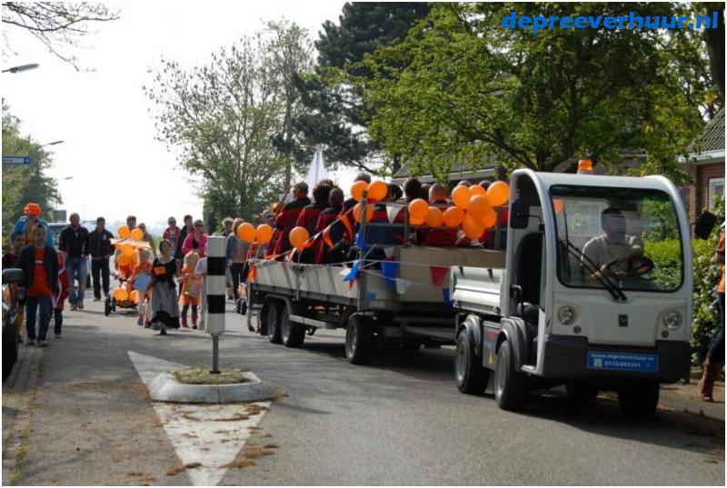 Electrische truck met Brassband