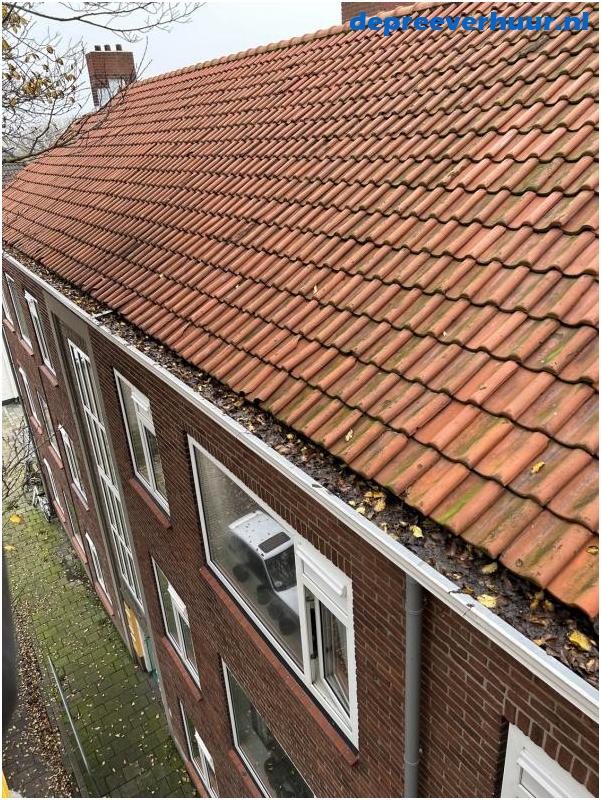Lekkage door verstopte dakgoot