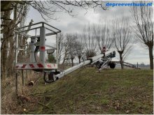Kniktelescoop aanhanger hoogwerker 21 meter