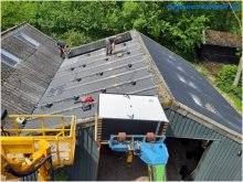 Montage zonnepanelen op golfplaten dak