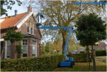 Zelfrijdende kniktelescoophoogwerker 12 meter