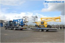 Knikarmhoogwerkers op tranport