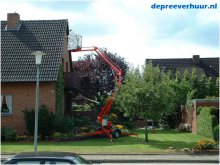 Knikarm aanhangerhoogwerker 10 meter